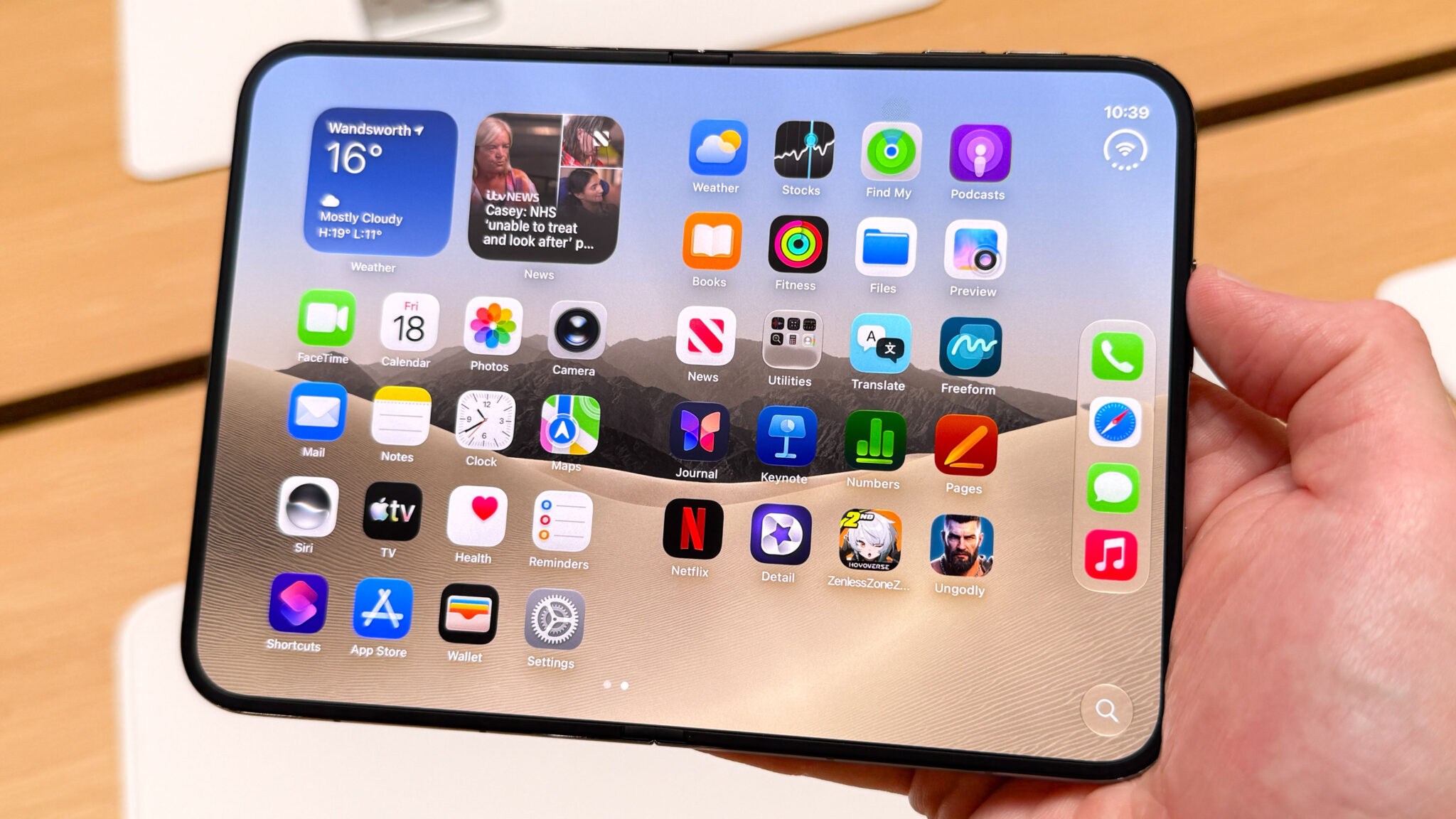 تجربة عملية لهاتف iPhone Duo