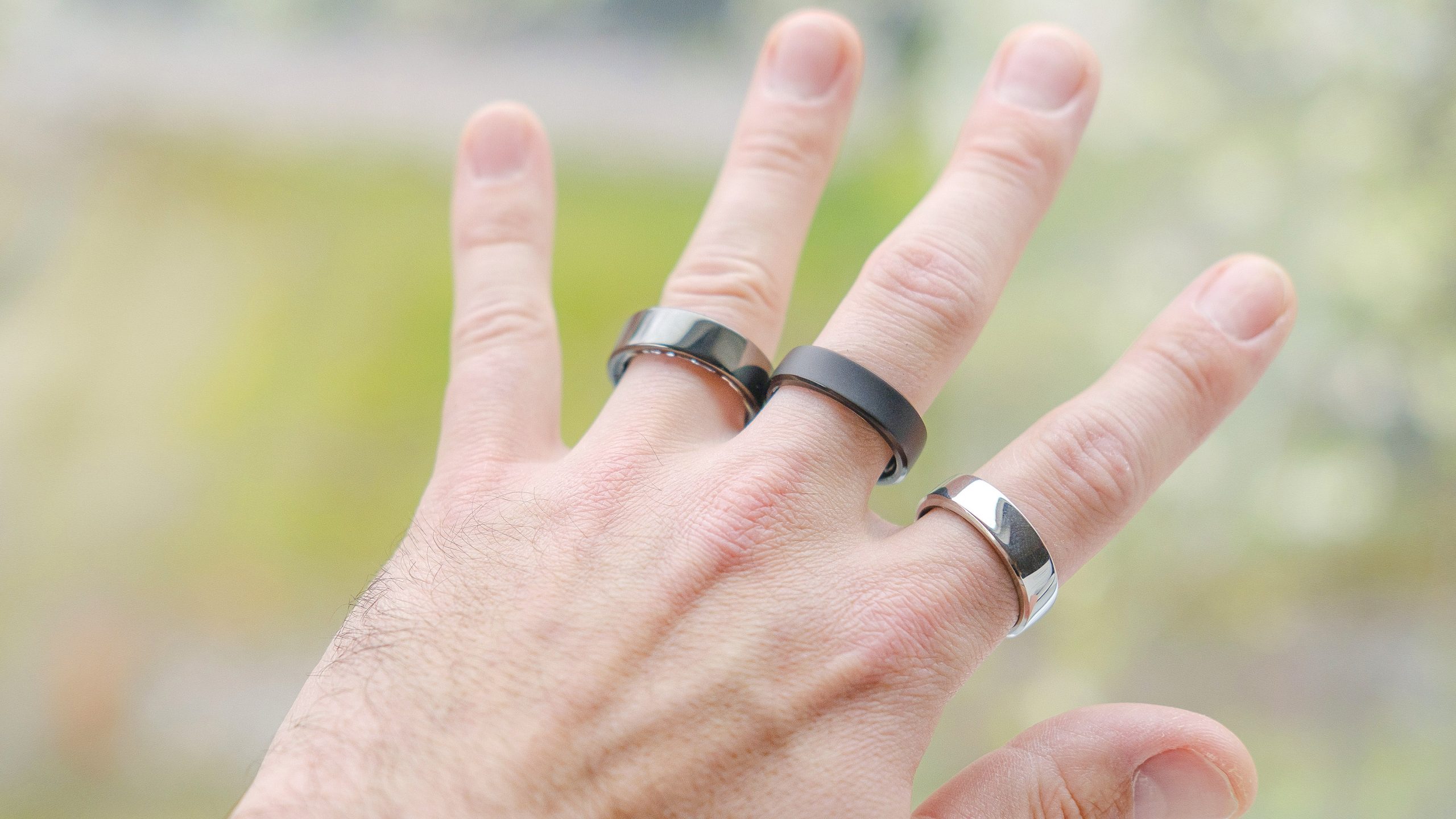 Close-up of the Ringconn Gen 2 Air smart ring