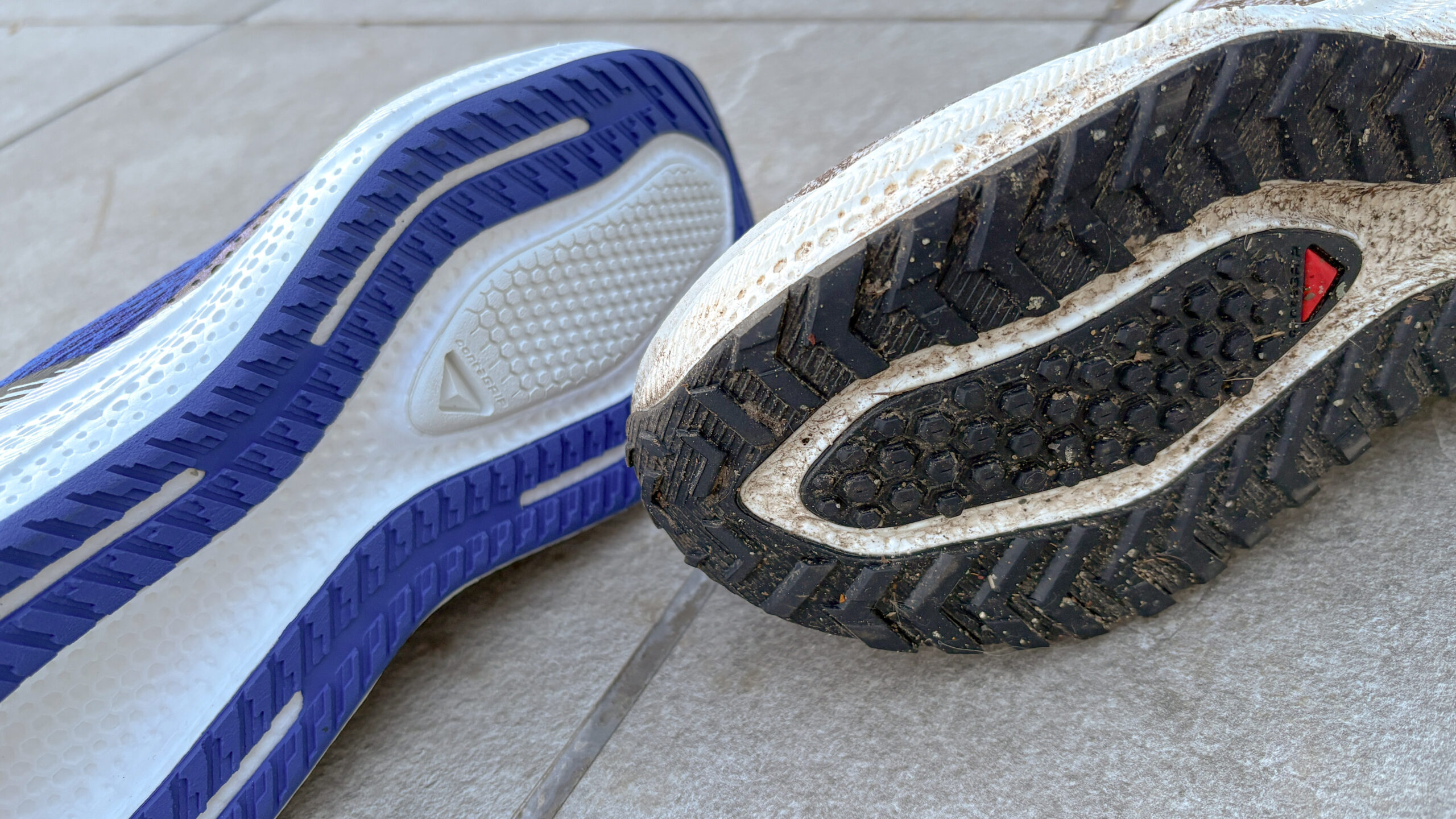 النعال الخارجية لأحذية Salomon Aero Glide 4 그리고 Salomon Aero Glide 4 GRVL