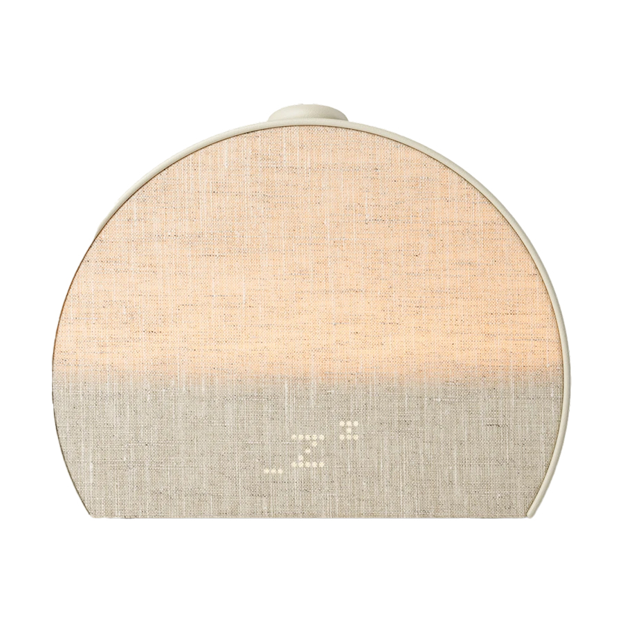 ساعة Hatch Sleep Clock على خلفية بيضاء
