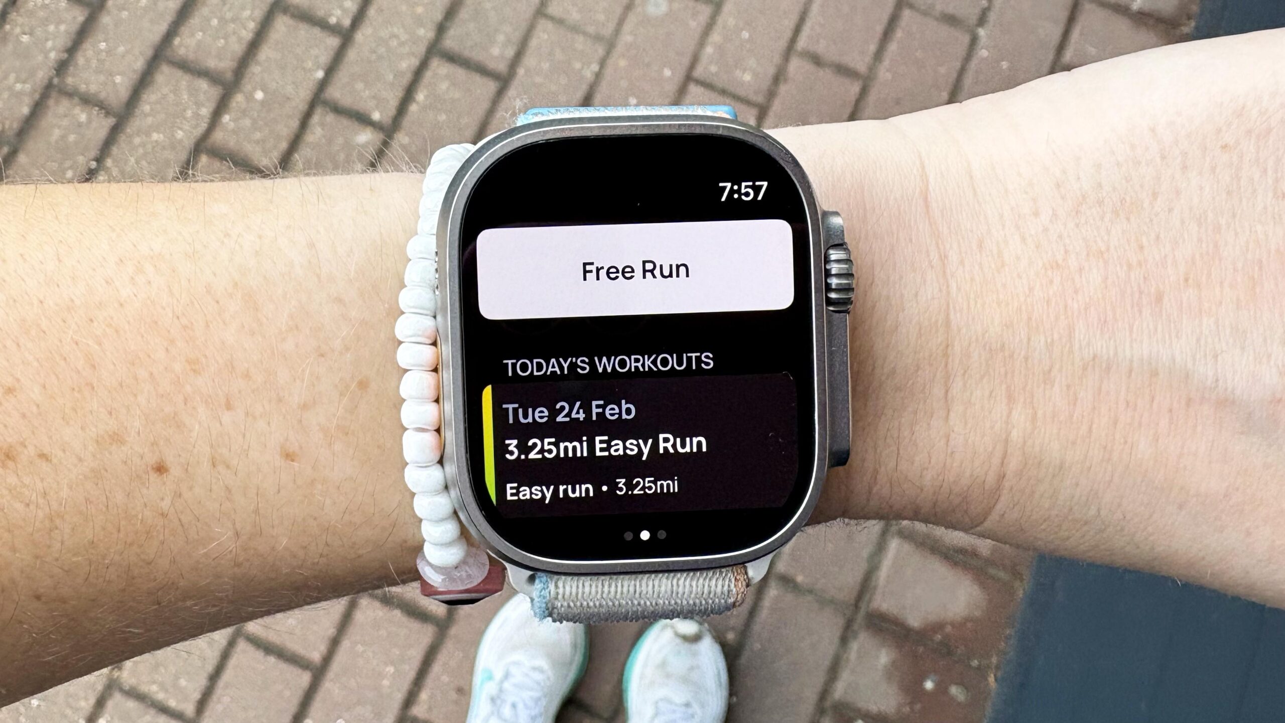 تطبيق Runna على ساعة Apple Watch Ultra 3
