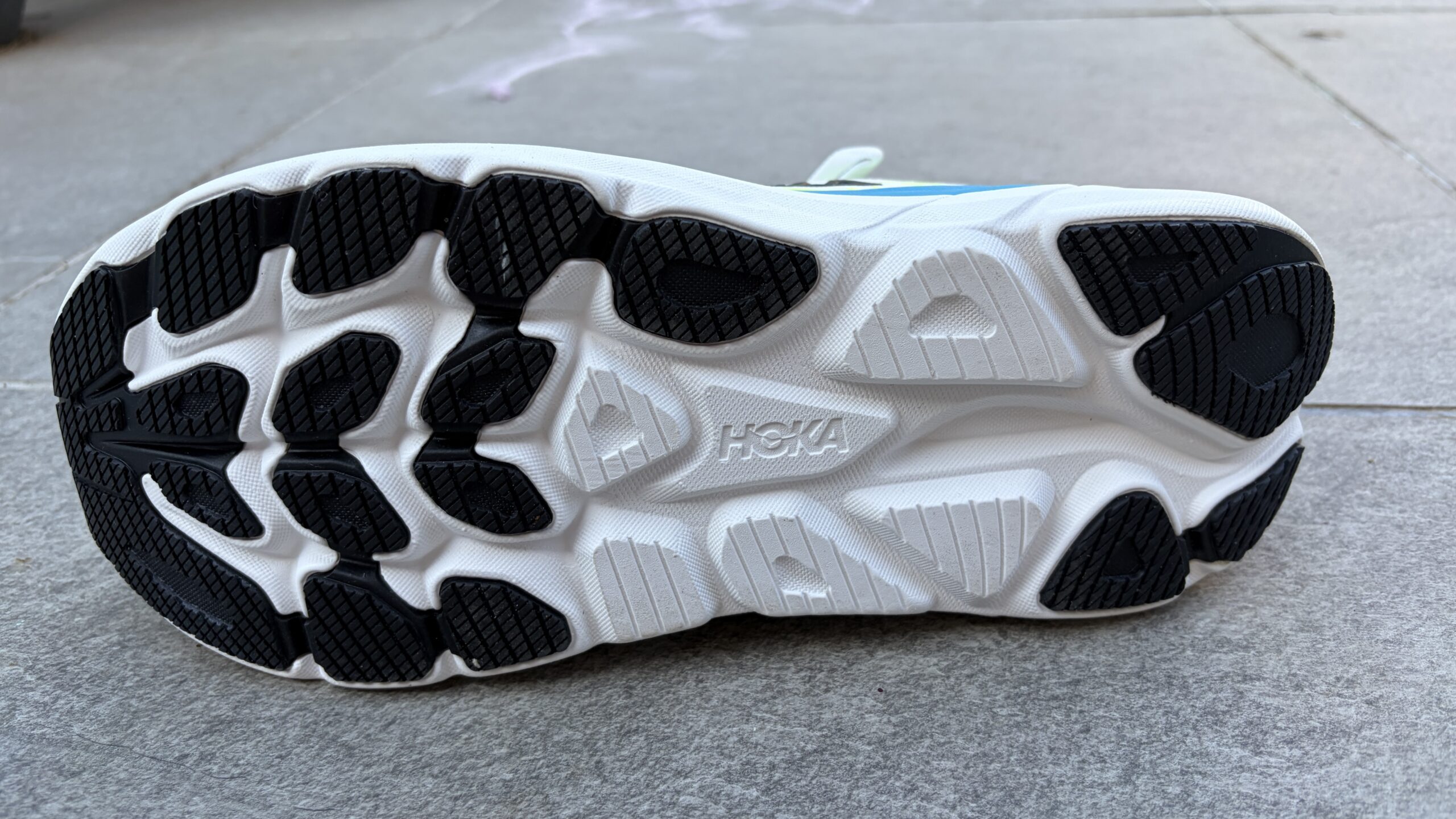 حذاء Hoka Clifton 11