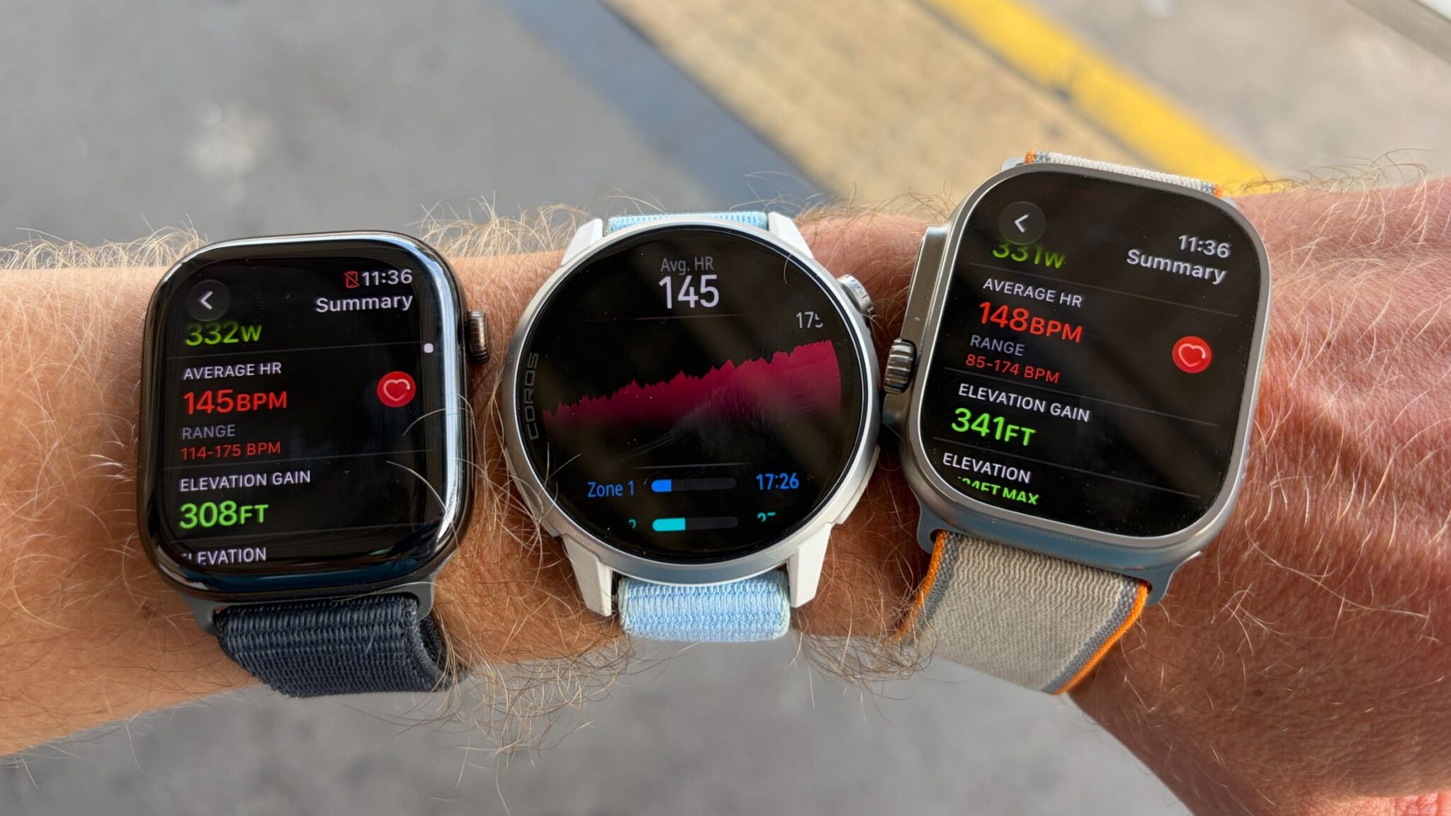 مقارنة بين Apple Watch Series 12 و Apple Watch Ultra 4